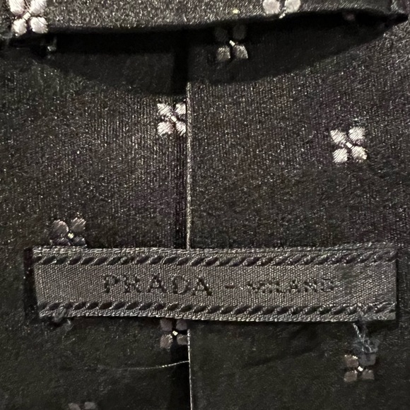 Prada tie - Picture 4 of 5